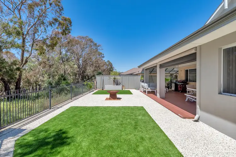 8 Chipper Way, South Yunderup WA 6208