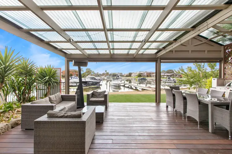 28 Schooner Bay Drive, Patterson Lakes VIC 3197