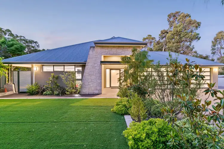 184 Grove Road, Lesmurdie WA 6076