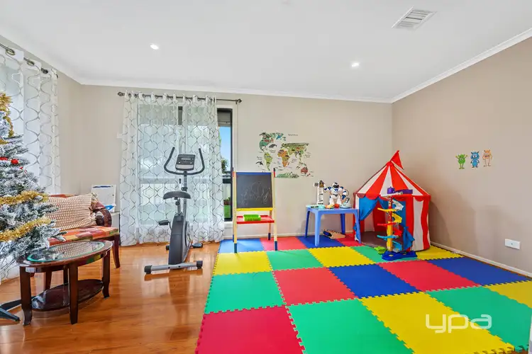 Sixth view of Homely house listing, 1 Centenary Court, Kings Park VIC 3021
