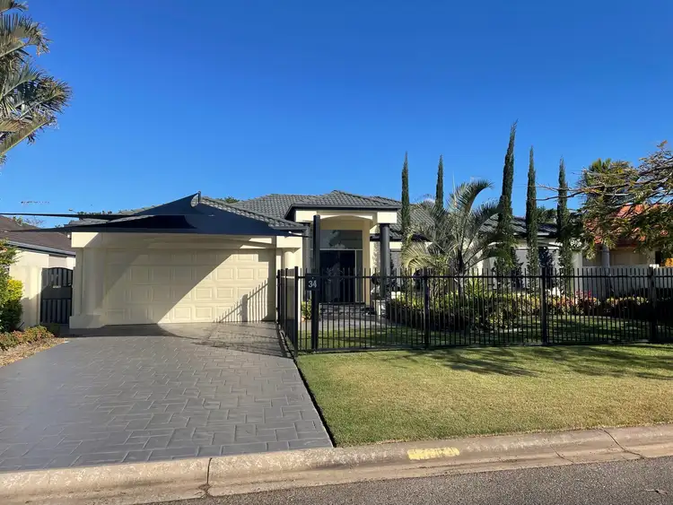 34 Oyster Cove Promenade, Helensvale QLD 4212