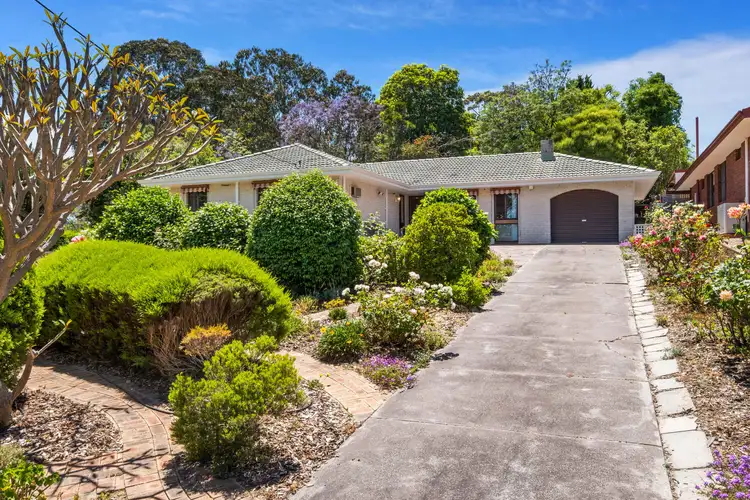 7 Robert Road, Kalamunda WA 6076