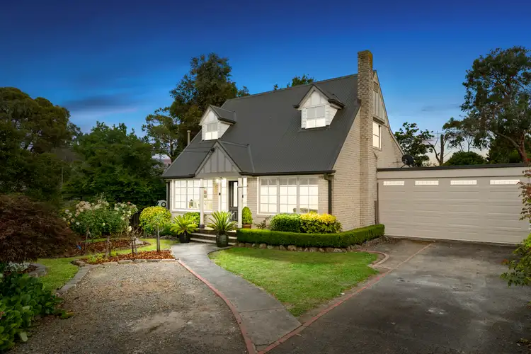 33 Geoffrey Drive, Kilsyth VIC 3137