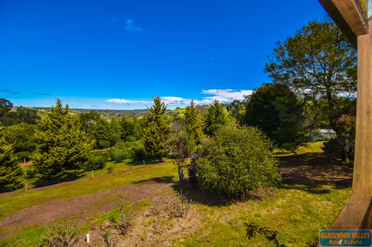 7 Rose Gum Court, Balingup WA 6253