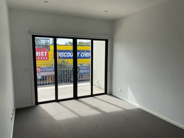 Third view of Homely apartment listing, 1/279 Charman Road, Cheltenham VIC 3192