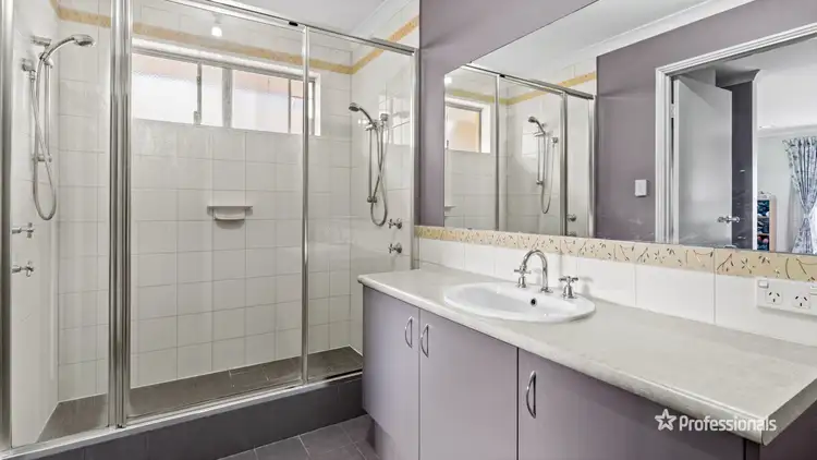 Seventh view of Homely house listing, 5 Mispickel Way, Wattle Grove WA 6107