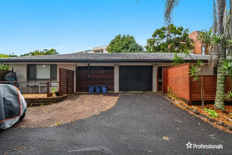 2/81 Pine Avenue