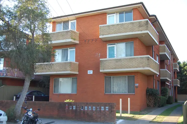 67 Warren Road
