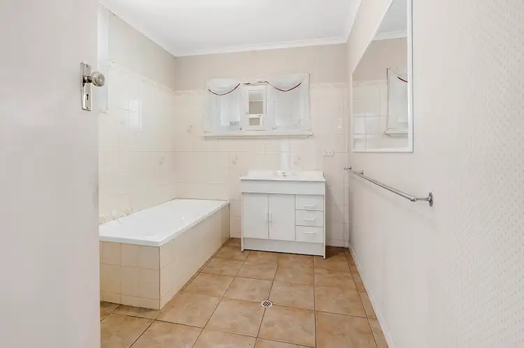 Sixth view of Homely house listing, 12 Kleemann Street, Waikerie SA 5330