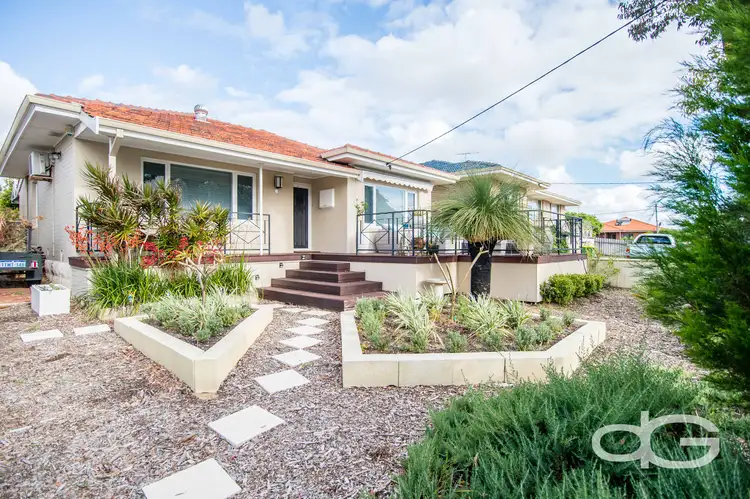 6 Simper Crescent, White Gum Valley WA 6162