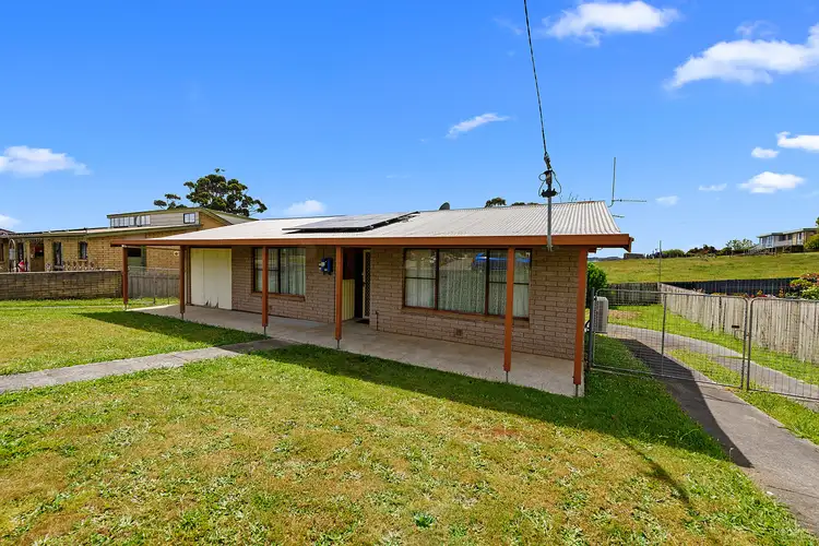 23 Pineleigh Street, Penguin TAS 7316