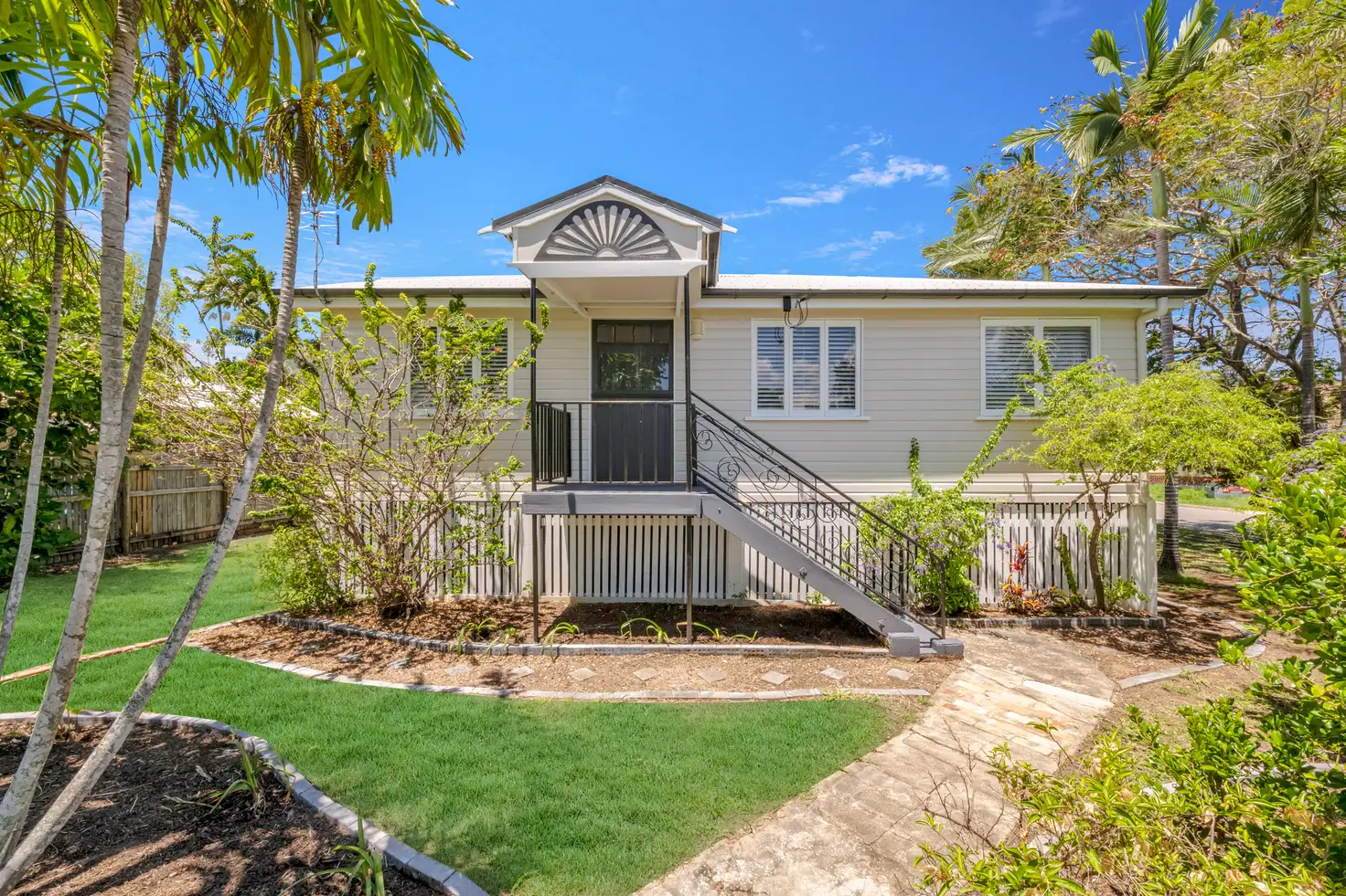 Main view of Homely house listing, 21 Clarendon Street, Hyde Park QLD 4812