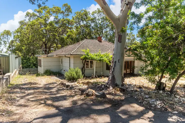 42 Peoples Avenue, Gooseberry Hill WA 6076