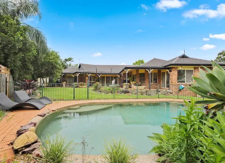 4 Collingwood Avenue, Robina QLD 4226