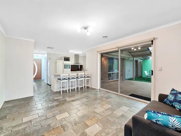 Second view of Homely house listing, 3 Fraser Court, Cranbourne North VIC 3977