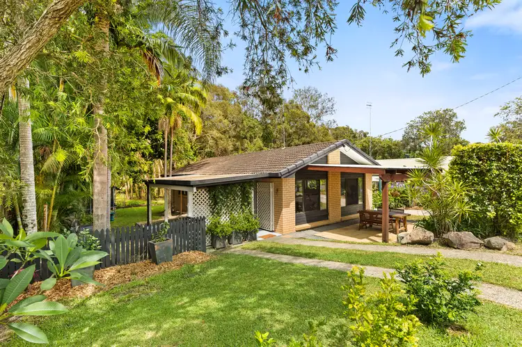4 June Crescent, Noosaville QLD 4566