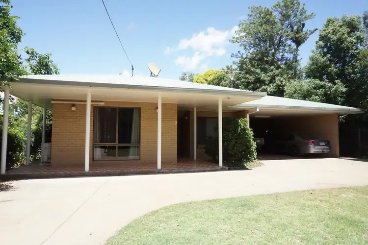 9 PHILLIP STREET, St George QLD 4487