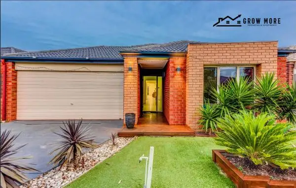8 Crossway Avenue, Tarneit VIC 3029