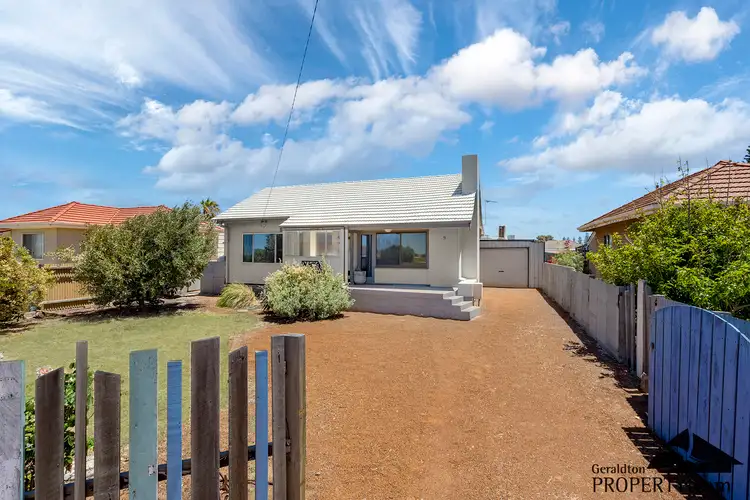 9 Whitfield Street, Beachlands WA 6530