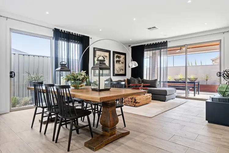 44 Vista Parade, Seaford Heights SA 5169