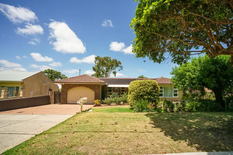 20 French Road, Melville WA 6156