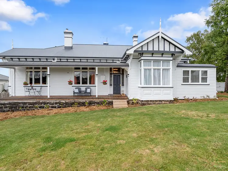 82 Main Street, Sheffield TAS 7306