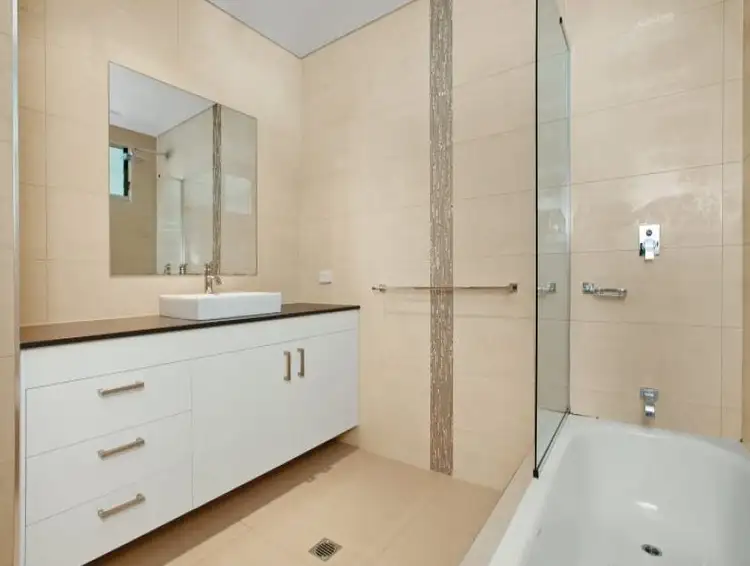 Seventh view of Homely townhouse listing, 1/17 Gardens Hill Crescent, Darwin City NT 800