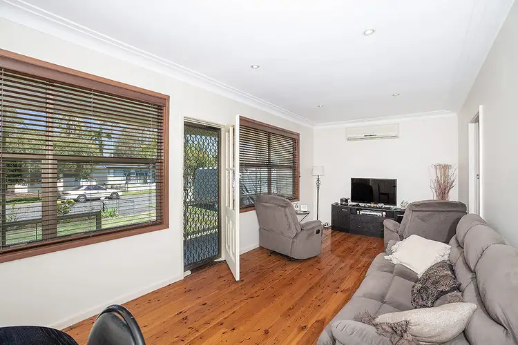 Fourth view of Homely house listing, 3 Barry Avenue, Toronto NSW 2283