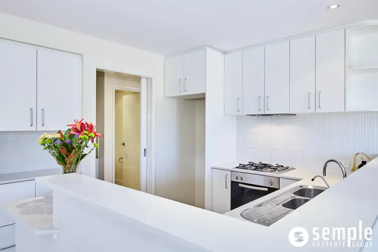 4/46 Leschenault Boulevard, Lake Coogee WA 6166