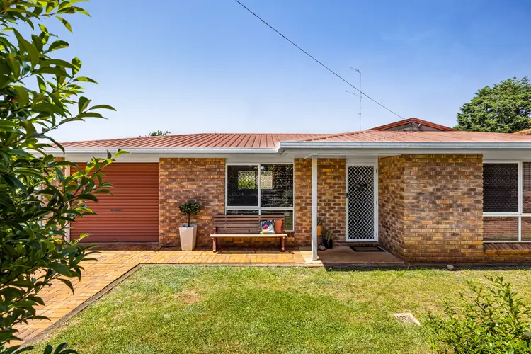 18 Agnes Street, Centenary Heights QLD 4350