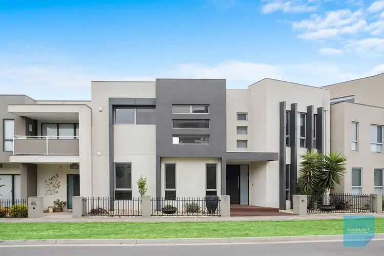 147 The Esplanade, Caroline Springs VIC 3023
