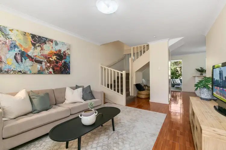 4/8 Mary Street, Como WA 6152