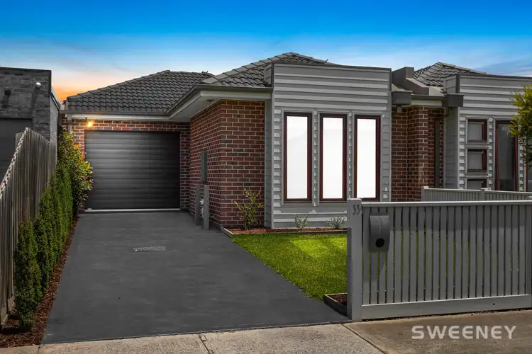 Main view of Homely unit listing, 33 Ginifer Avenue, Altona North VIC 3025