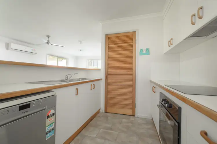 Fifth view of Homely house listing, 29 Waratah Crescent, Tannum Sands QLD 4680