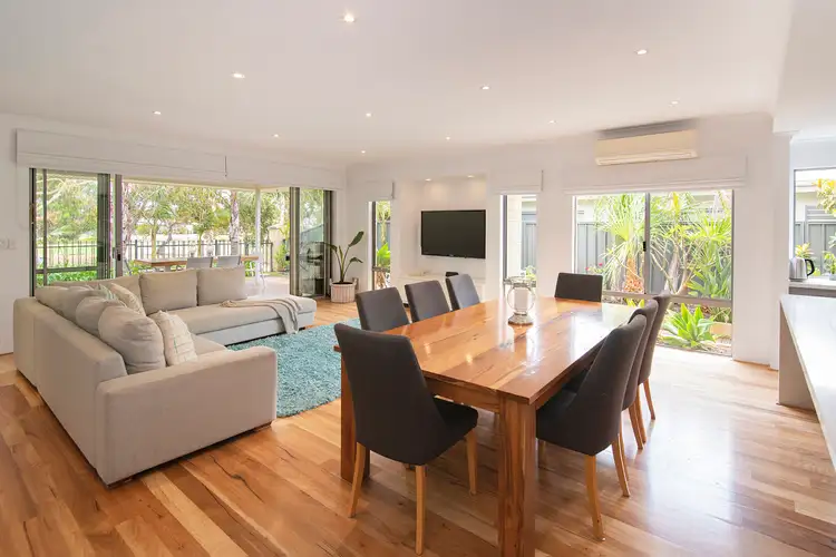 26 Indooroopilly Crescent, Dunsborough WA 6281