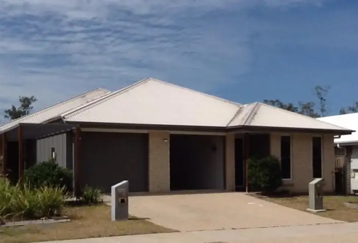 Main view of Homely semi-detached listing, 20 Marloo Drive, Tannum Sands QLD 4680