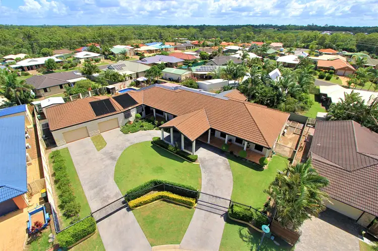 8 Gretton Court, Avoca QLD 4670