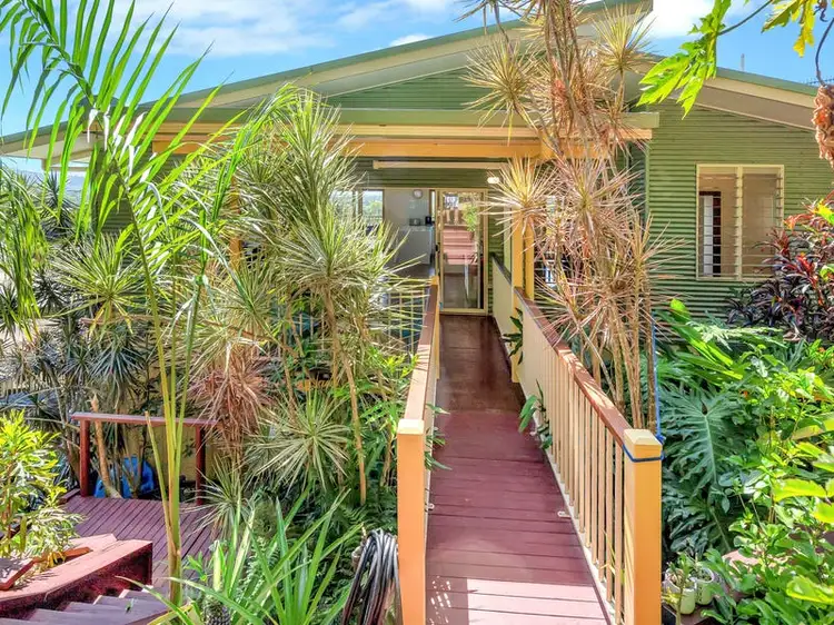 9 Trundle Terrace, Whitfield QLD 4870