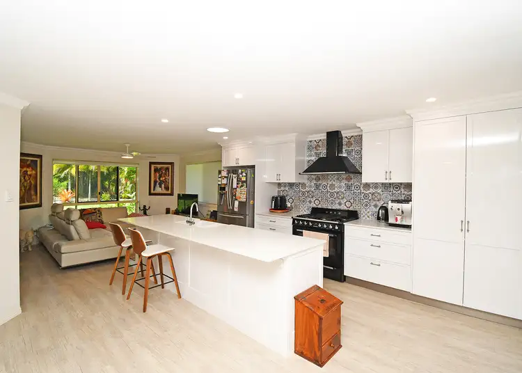 Fifth view of Homely house listing, 6 Glen Eagles Close, Wondunna QLD 4655