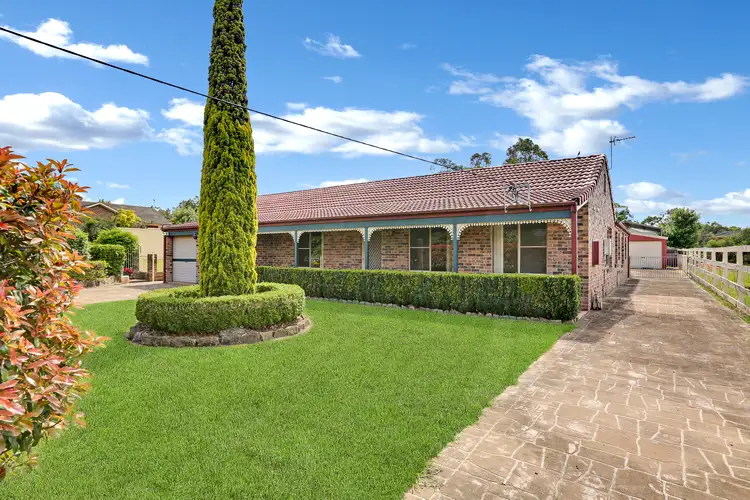 5 Pharlap Avenue, Kembla Grange NSW 2526