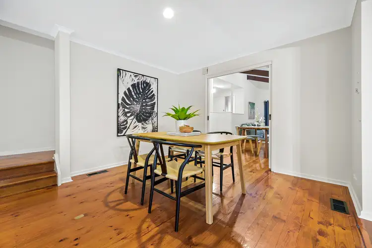Sixth view of Homely house listing, 10 Haverstock Hill Close, Endeavour Hills VIC 3802