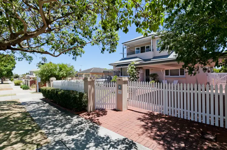125 Waddell Road, Bicton WA 6157