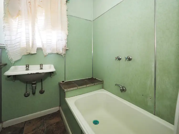 Sixth view of Homely house listing, 6 Steven Crescent, Ararat VIC 3377