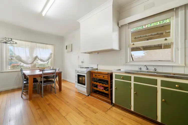 Fifth view of Homely house listing, 1 Swanlea Avenue, Benalla VIC 3672