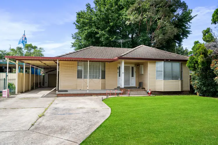 32 Gabo Crescent, Sadleir NSW 2168