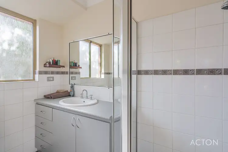 Sixth view of Homely house listing, 5 Sage Court, Halls Head WA 6210