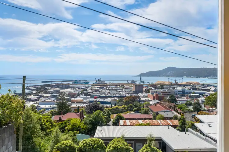 8 Amelia Street, Burnie TAS 7320