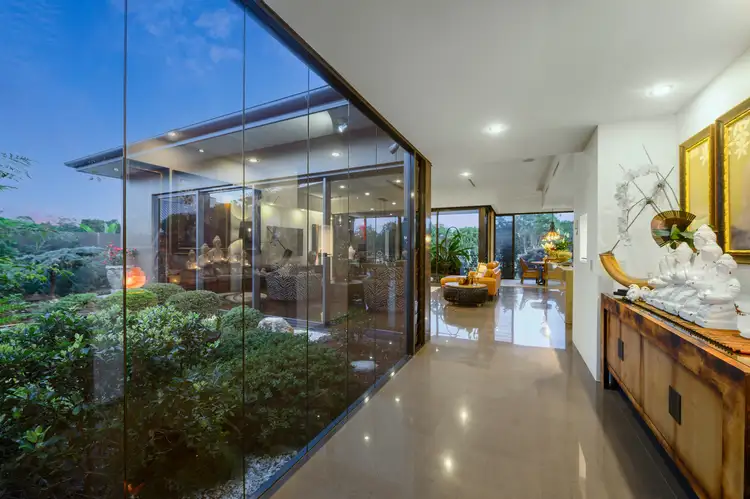 823 Legend Trail, Robina QLD 4226