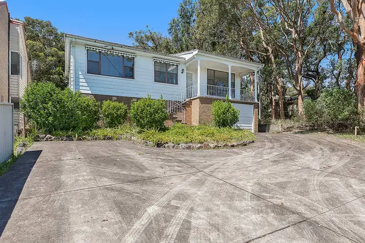 Second view of Homely house listing, 225 Dobell Drive, Wangi Wangi NSW 2267