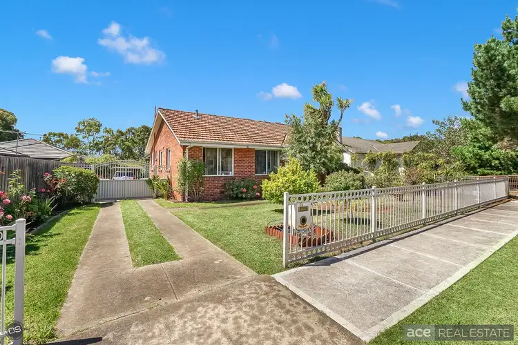 24 Charlesworth Street, Laverton VIC 3028